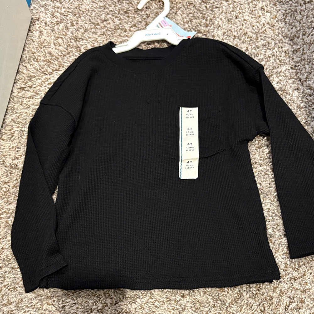 Cat & Jack long sleeve black shirt with pocket on front boys size 4T